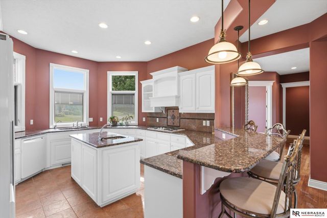 7504 N 130th Street, Omaha, NE 68142