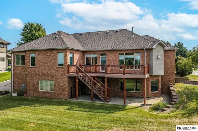 7504 N 130th Street, Omaha, NE 68142
