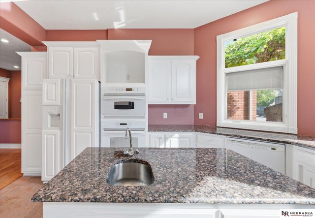 7504 N 130th Street, Omaha, NE 68142