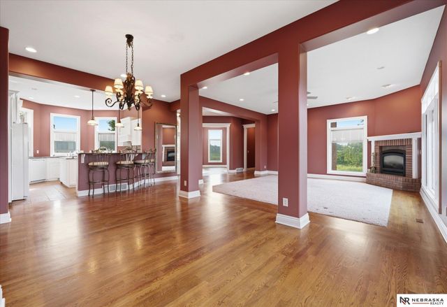 7504 N 130th Street, Omaha, NE 68142