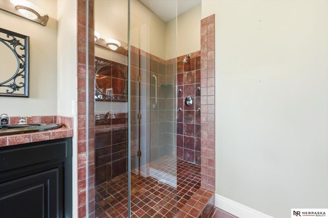 7504 N 130th Street, Omaha, NE 68142