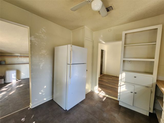 1516 Lindsey Street, Denton, TX 76205