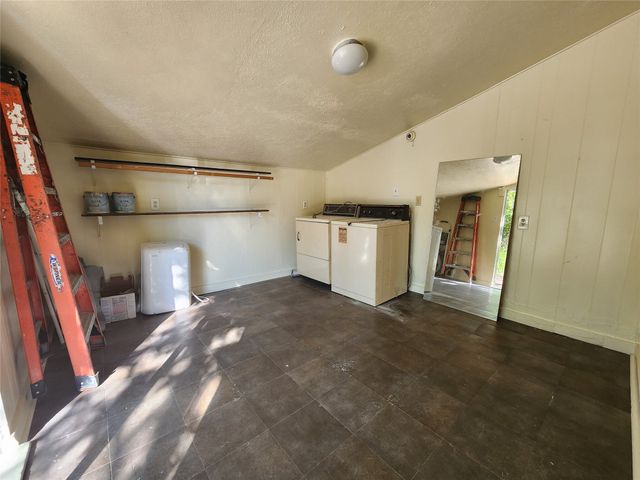 1516 Lindsey Street, Denton, TX 76205