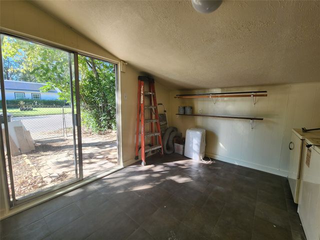 1516 Lindsey Street, Denton, TX 76205