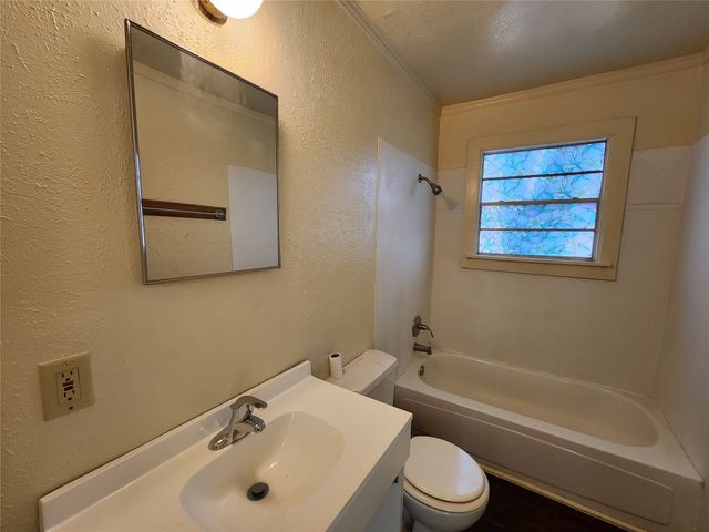 1516 Lindsey Street, Denton, TX 76205