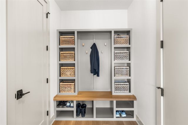 814 Bridgeview Street, Polk City, IA 50226