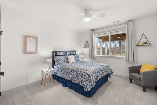 814 Bridgeview Street, Polk City, IA 50226