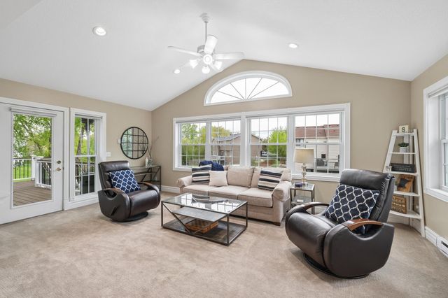 16605 43rd Avenue N, Plymouth, MN 55446
