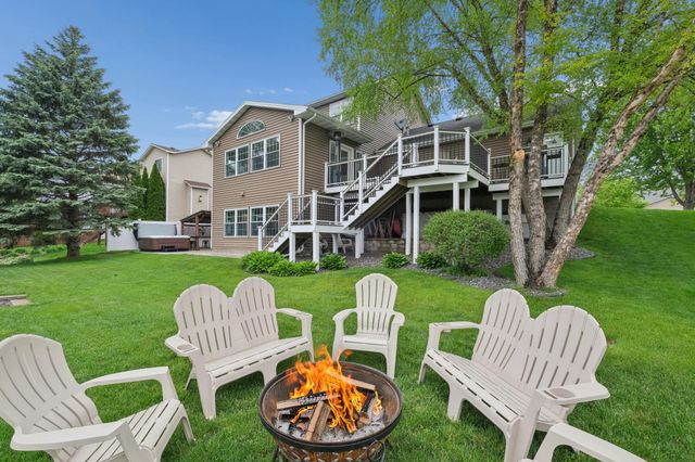 16605 43rd Avenue N, Plymouth, MN 55446
