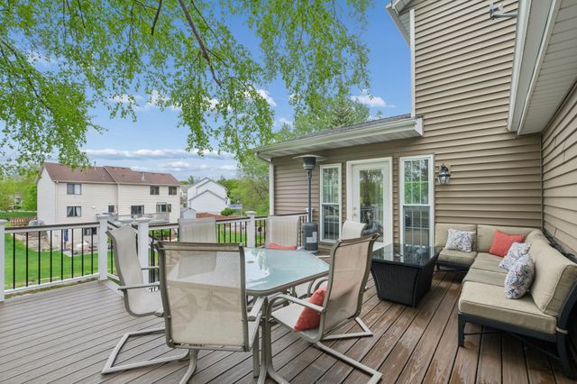 16605 43rd Avenue N, Plymouth, MN 55446