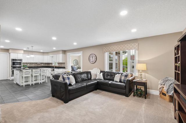 16605 43rd Avenue N, Plymouth, MN 55446