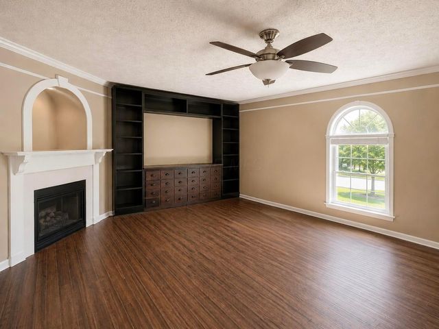 306 Schall Place, Commercial Point, OH 43116