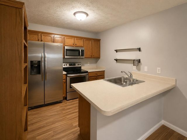 306 Schall Place, Commercial Point, OH 43116