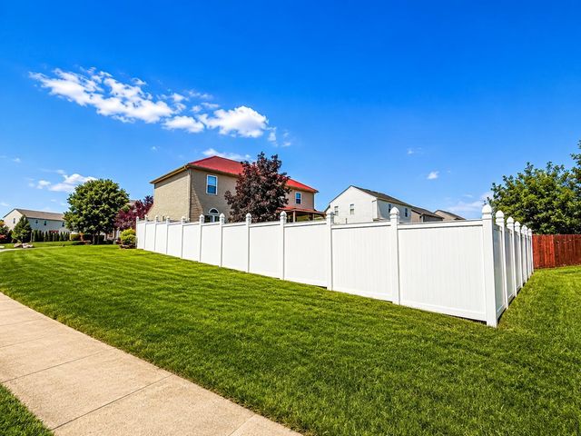 306 Schall Place, Commercial Point, OH 43116