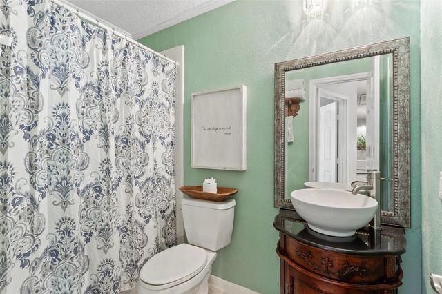 4011 W Pine Brook Way, Houston, TX 77059