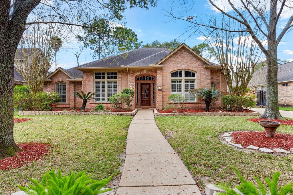 4011 W Pine Brook Way, Houston, TX 77059