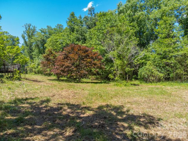 27 Shep Drive, Mills River, NC 29759