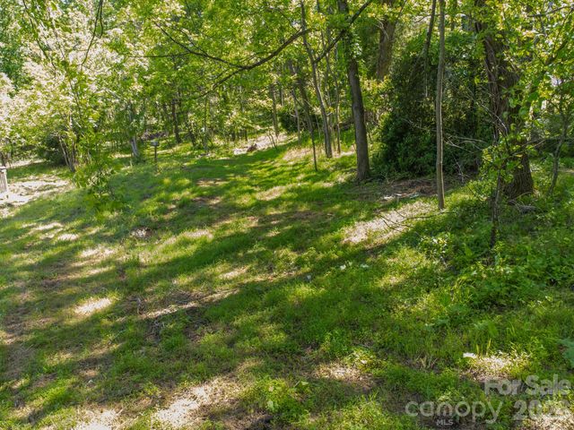 27 Shep Drive, Mills River, NC 29759