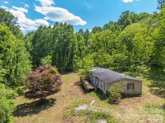 27 Shep Drive, Mills River, NC 29759