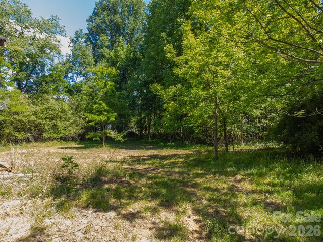 27 Shep Drive, Mills River, NC 29759