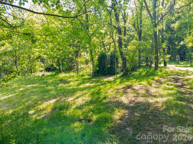 27 Shep Drive, Mills River, NC 29759