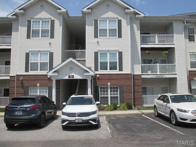 39 Kassebaum Lane 102, St Louis, MO 63129