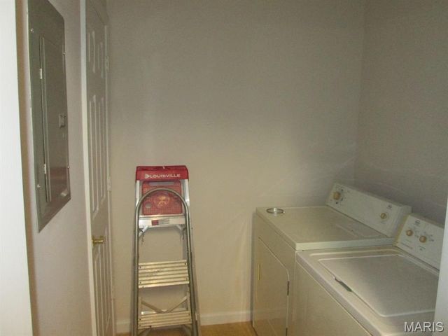 39 Kassebaum Lane 102, St Louis, MO 63129