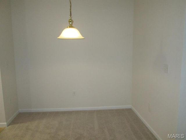39 Kassebaum Lane 102, St Louis, MO 63129