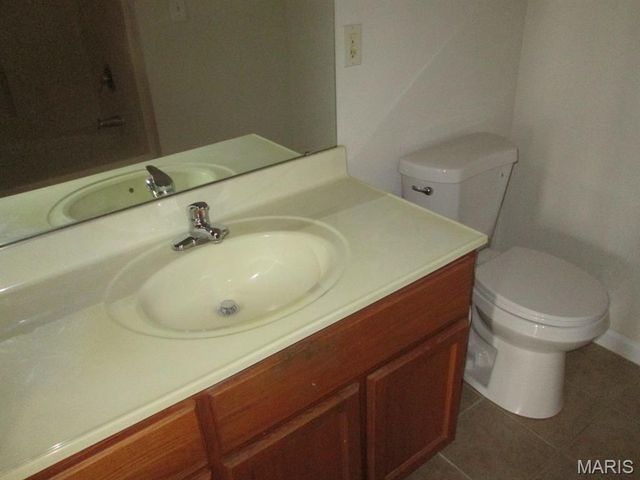39 Kassebaum Lane 102, St Louis, MO 63129