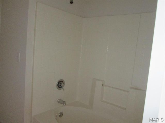 39 Kassebaum Lane 102, St Louis, MO 63129