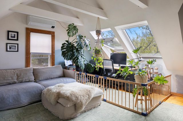 418 Saint Paul Street, Burlington, VT 05401