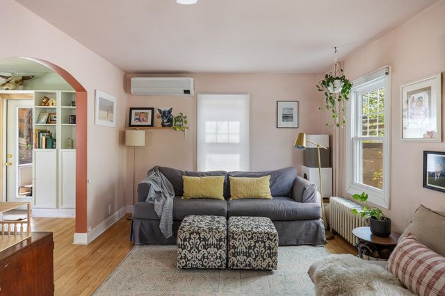 418 Saint Paul Street, Burlington, VT 05401