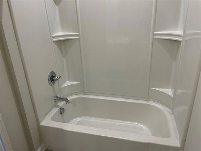 104 Lupine Dr, Mars Boro, PA 16046