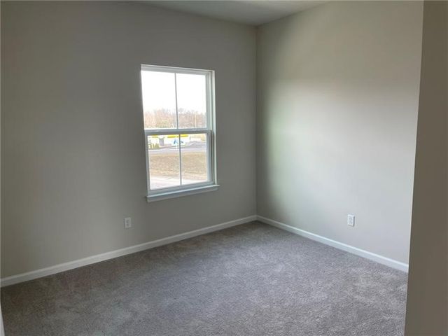 104 Lupine Dr, Mars Boro, PA 16046
