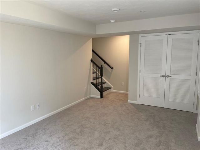 104 Lupine Dr, Mars Boro, PA 16046