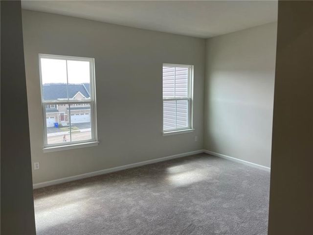 104 Lupine Dr, Mars Boro, PA 16046