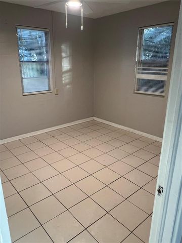 521 SE 14TH TERRACE, Gainesville, FL 32641
