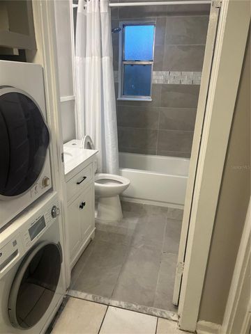 521 SE 14TH TERRACE, Gainesville, FL 32641