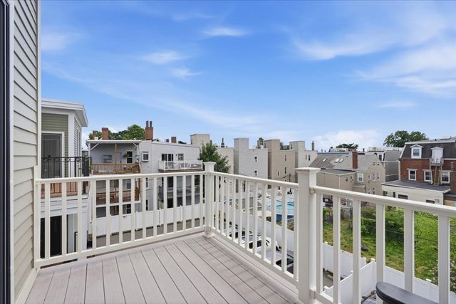 613 E 6th St. 3, Boston, MA 02127