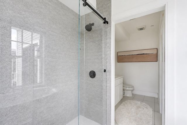 613 E 6th St. 3, Boston, MA 02127