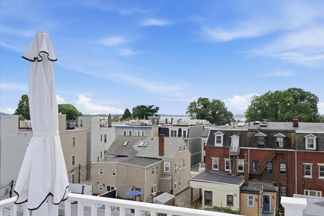 613 E 6th St. 3, Boston, MA 02127