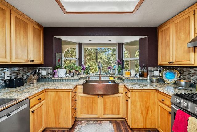 23051 Brian Ln, Grass Valley, CA 95949
