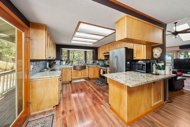 23051 Brian Ln, Grass Valley, CA 95949