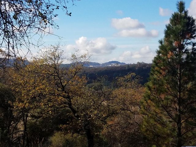 23051 Brian Ln, Grass Valley, CA 95949
