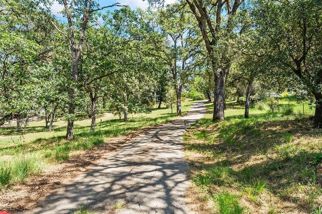 23051 Brian Ln, Grass Valley, CA 95949