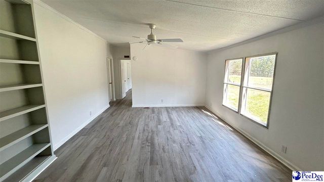 6307 Jordan Rd, Effingham, SC 29541