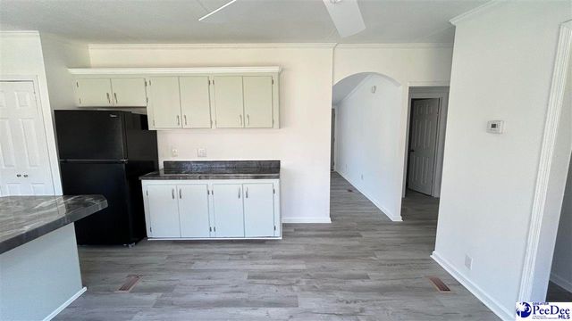 6307 Jordan Rd, Effingham, SC 29541