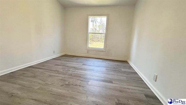 6307 Jordan Rd, Effingham, SC 29541