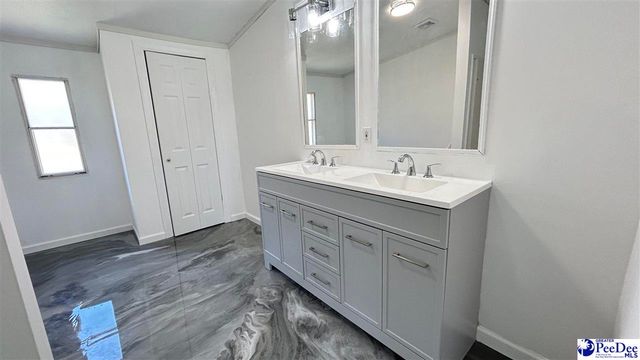 6307 Jordan Rd, Effingham, SC 29541