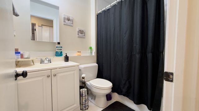 800 Bearses Way 5EF, Barnstable, MA 02601